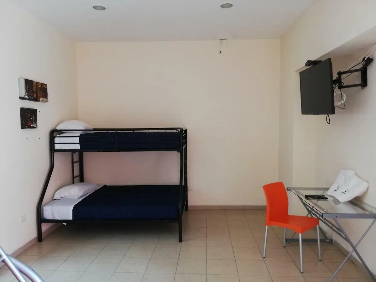 Guest house Urbania Hostels Puebla