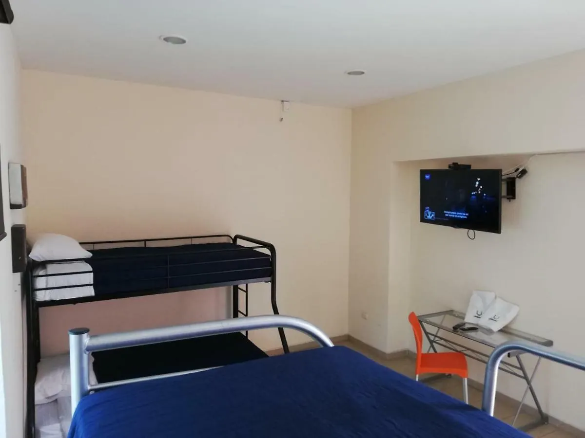 Urbania Hostels Puebla Guest house