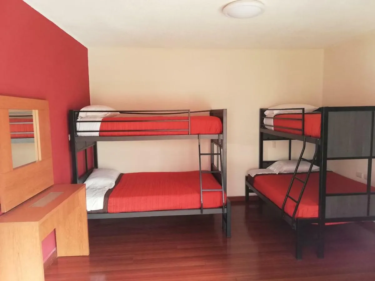 Guest house Urbania Hostels Puebla