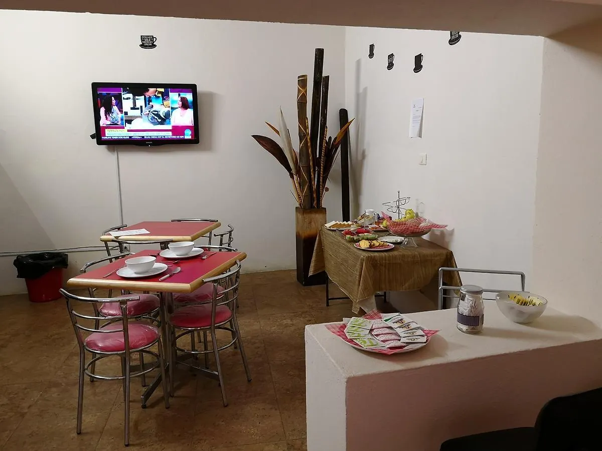 招待所 Urbania Hostels 普埃布拉